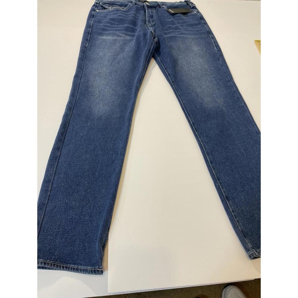 TRUE RELIGION JEANS Mens 34x32 Geno Slim Medium Cloudless Wash New With Tags